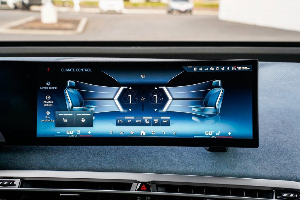 Used 2025 BMW iX M60 image 14