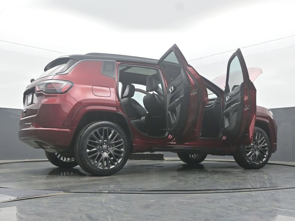 Used 2022 Jeep Compass High Altitude AWD/4WD image 59