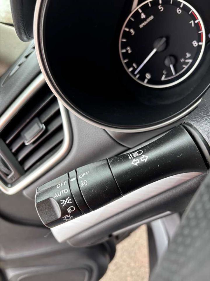 Used 2018 Nissan Maxima 3.5 SL image 14