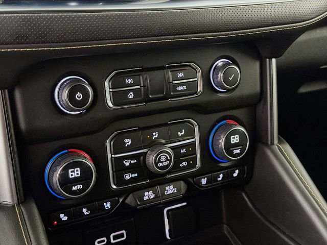 Used 2023 Chevrolet Tahoe Premier AWD/4WD image 17