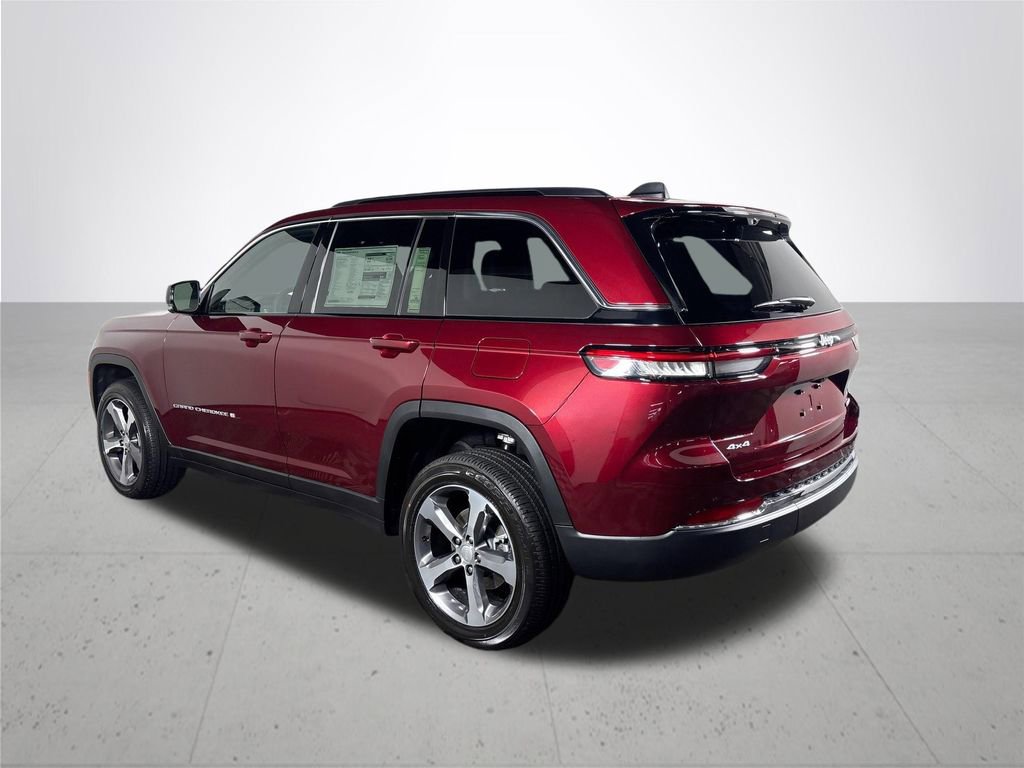 New 2025 Jeep Grand Cherokee Limited image 9