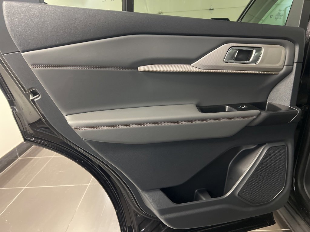 New 2026 Ford Explorer Active w/ Active Comfort Package image 29