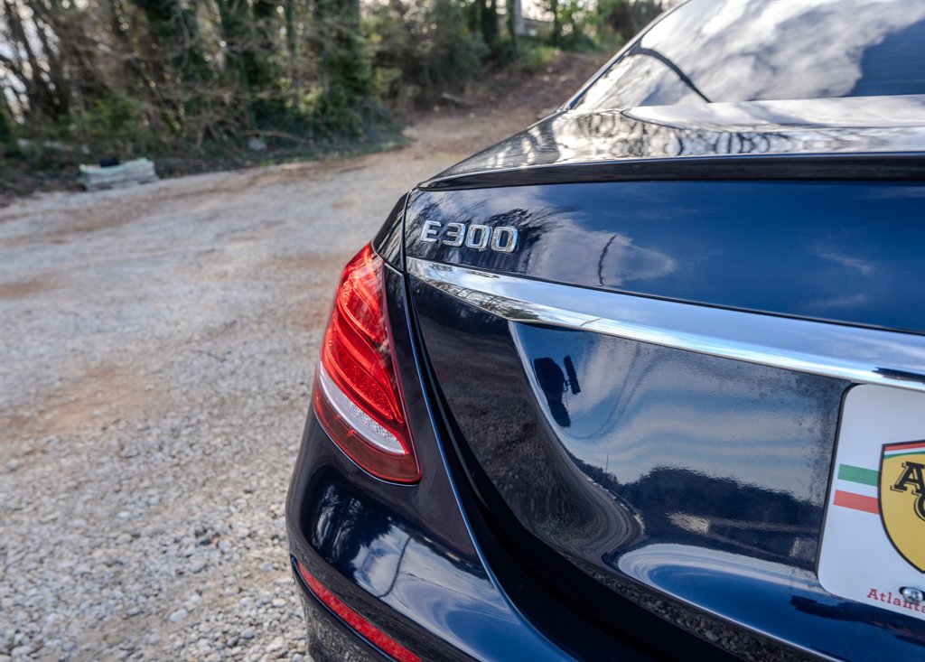 Used 2017 Mercedes-Benz E 300 w/ Premium 1 Package image 10