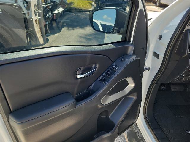 Certified 2023 Nissan Frontier SV w/ SV Convenience Package image 23