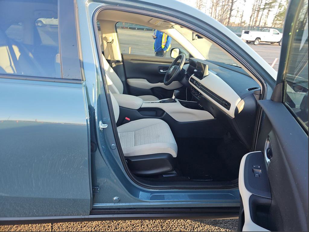 Used 2026 Honda HR-V LX image 16