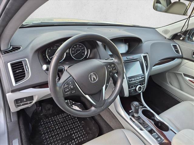 Used 2017 Acura TLX w/ Technology Package FWD image 10