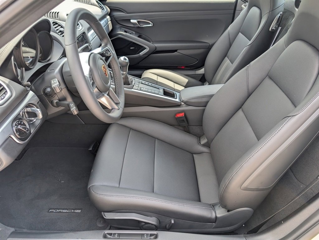 New 2025 Porsche 718 Cayman image 5