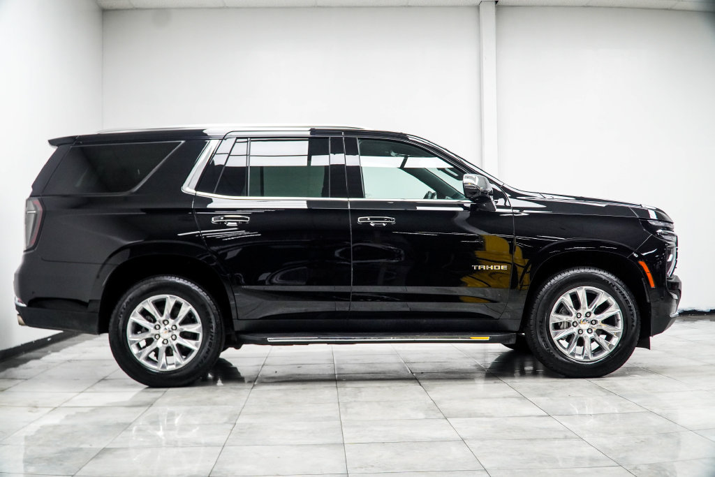 Used 2025 Chevrolet Tahoe Premier AWD/4WD image 10