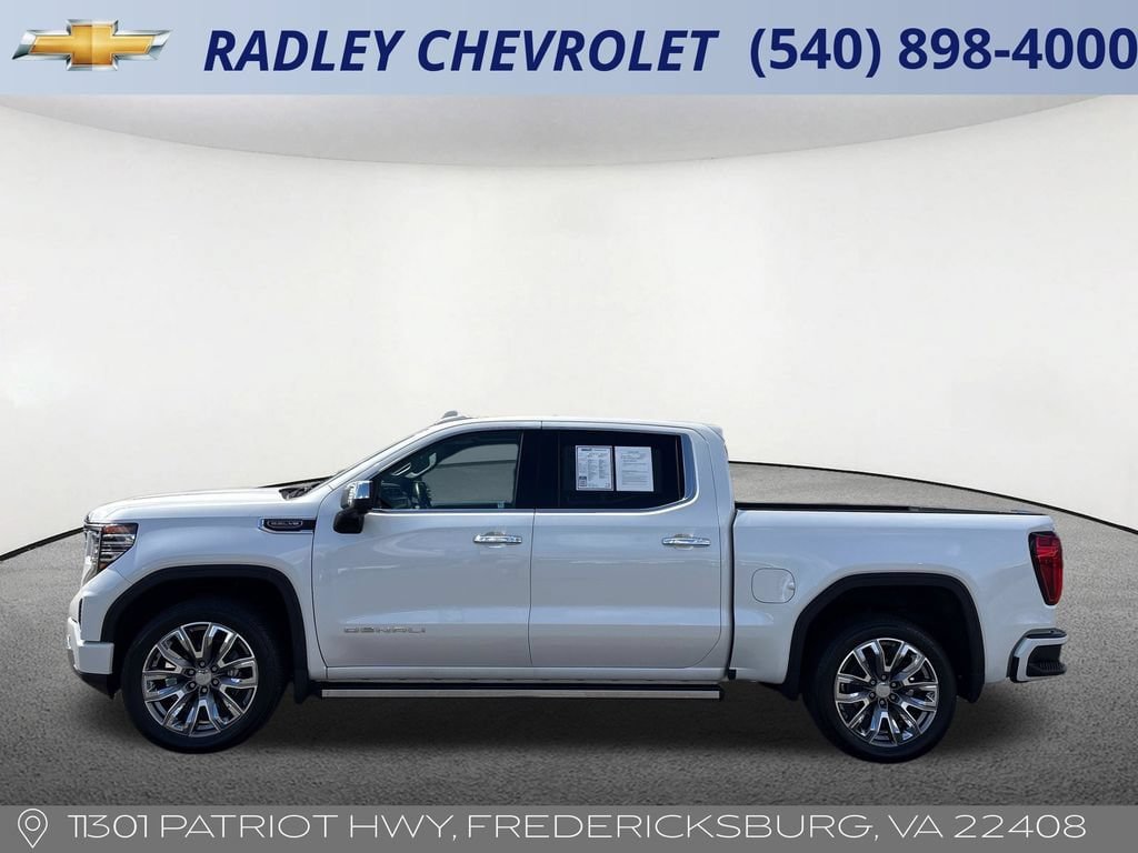 Used 2024 GMC Sierra 1500 Denali w/ Denali Reserve Package AWD/4WD image 16