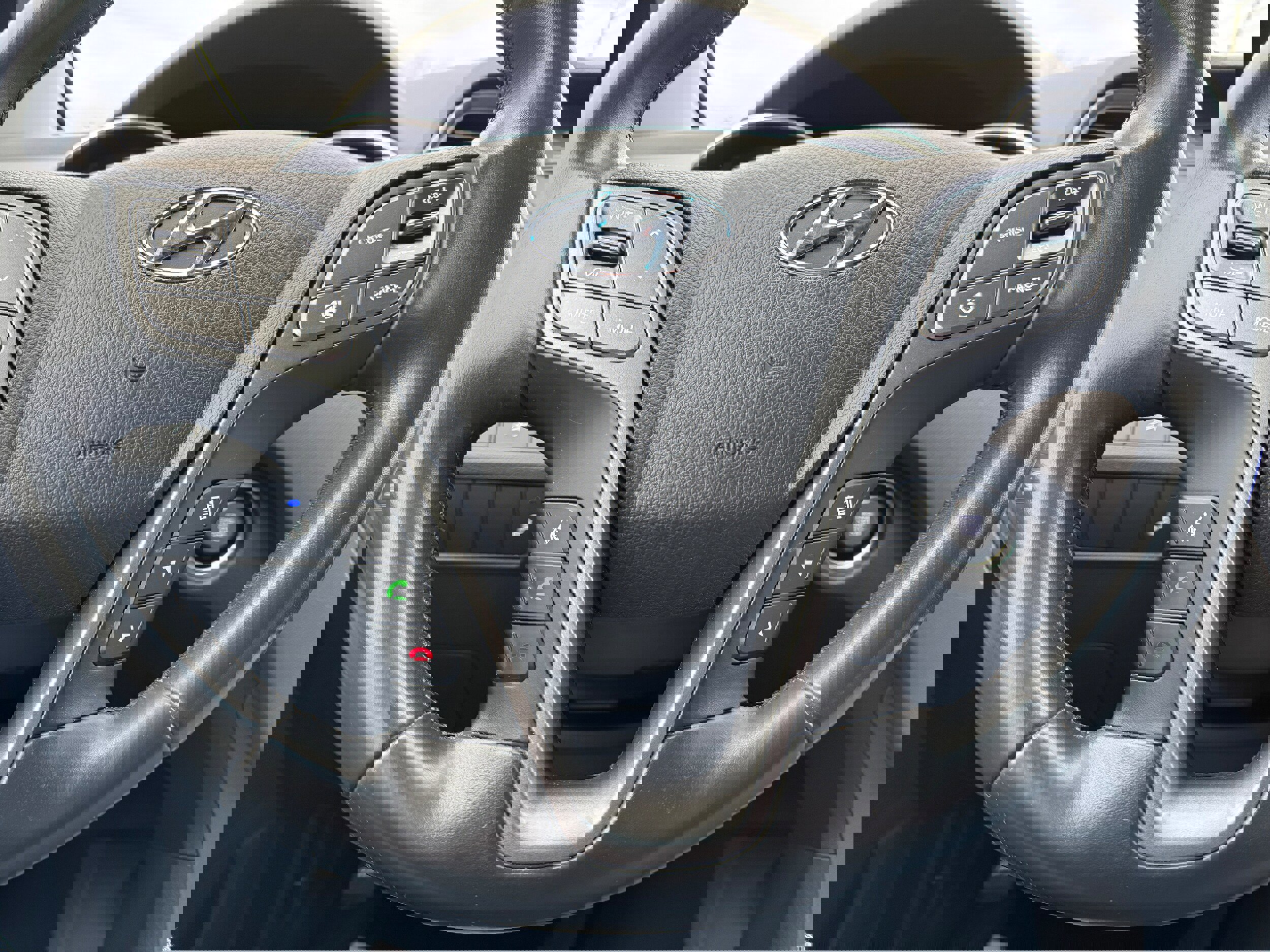 Used 2014 Hyundai Santa Fe Sport w/ Premium Equipment Package 03 image 19