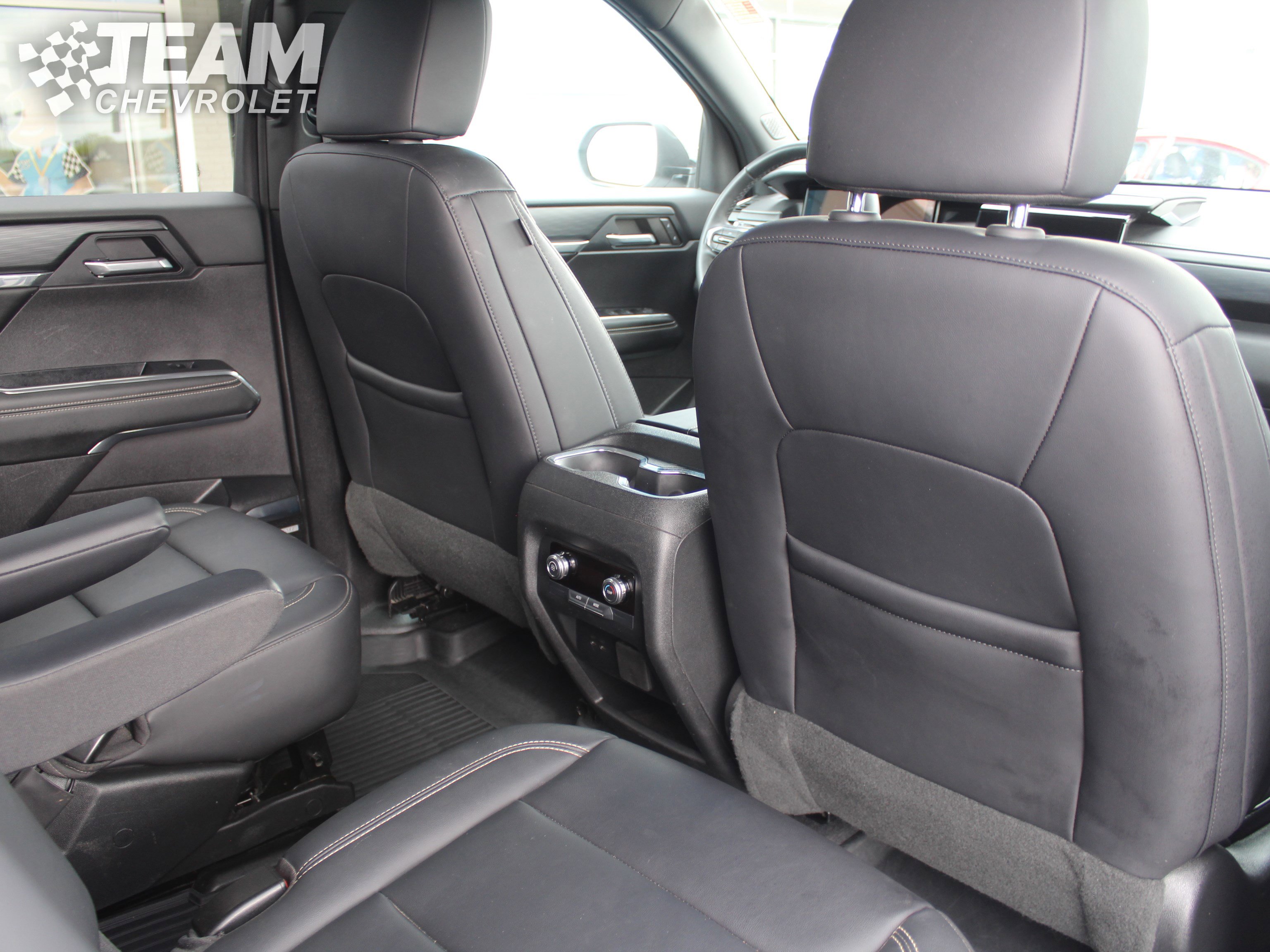 Used 2024 GMC Acadia Elevation w/ Black Edition AWD/4WD image 25