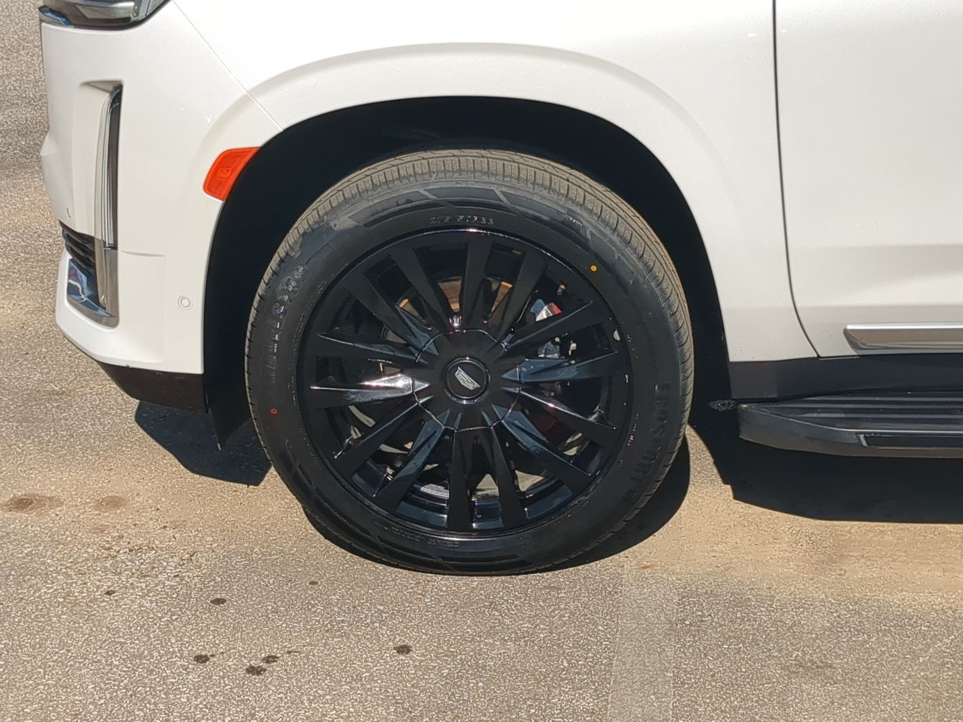 Used 2022 Cadillac Escalade Premium Luxury RWD image 10