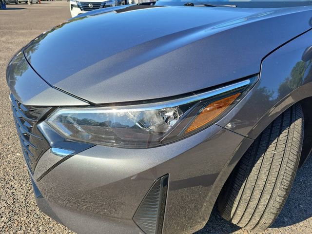 Used 2025 Nissan Sentra S FWD image 35