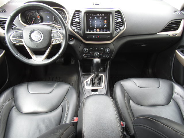 Used 2018 Jeep Cherokee Limited FWD image 30