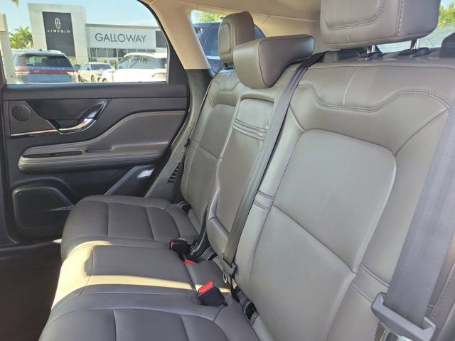 Certified 2024 Lincoln Corsair AWD w/ Rear Removable Package Tray image 16