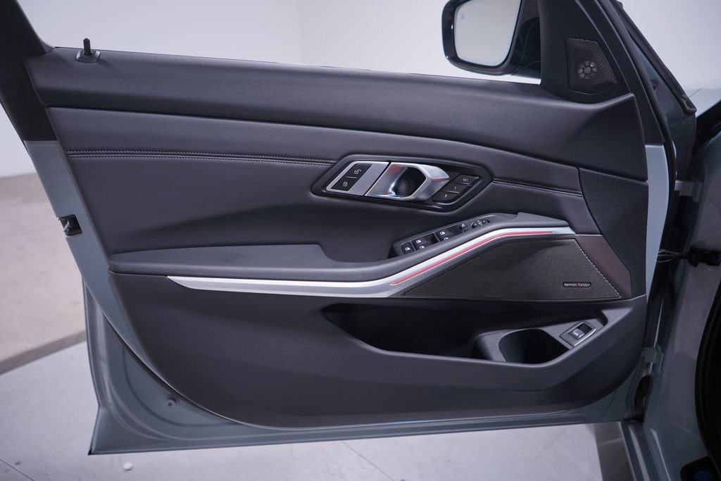 Used 2023 BMW M3 Competition image 16