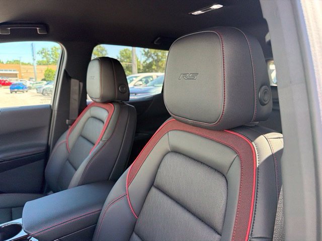 New 2027 Chevrolet Equinox RS w/ LPO, Floor Liner Package FWD image 13