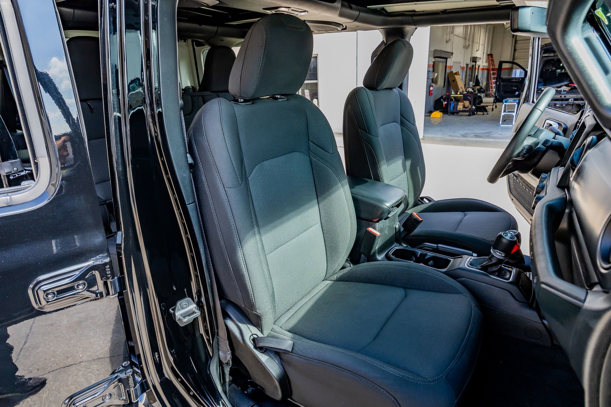 Used 2022 Jeep Wrangler Unlimited Sport w/ Sun And Sound Package AWD/4WD image 30