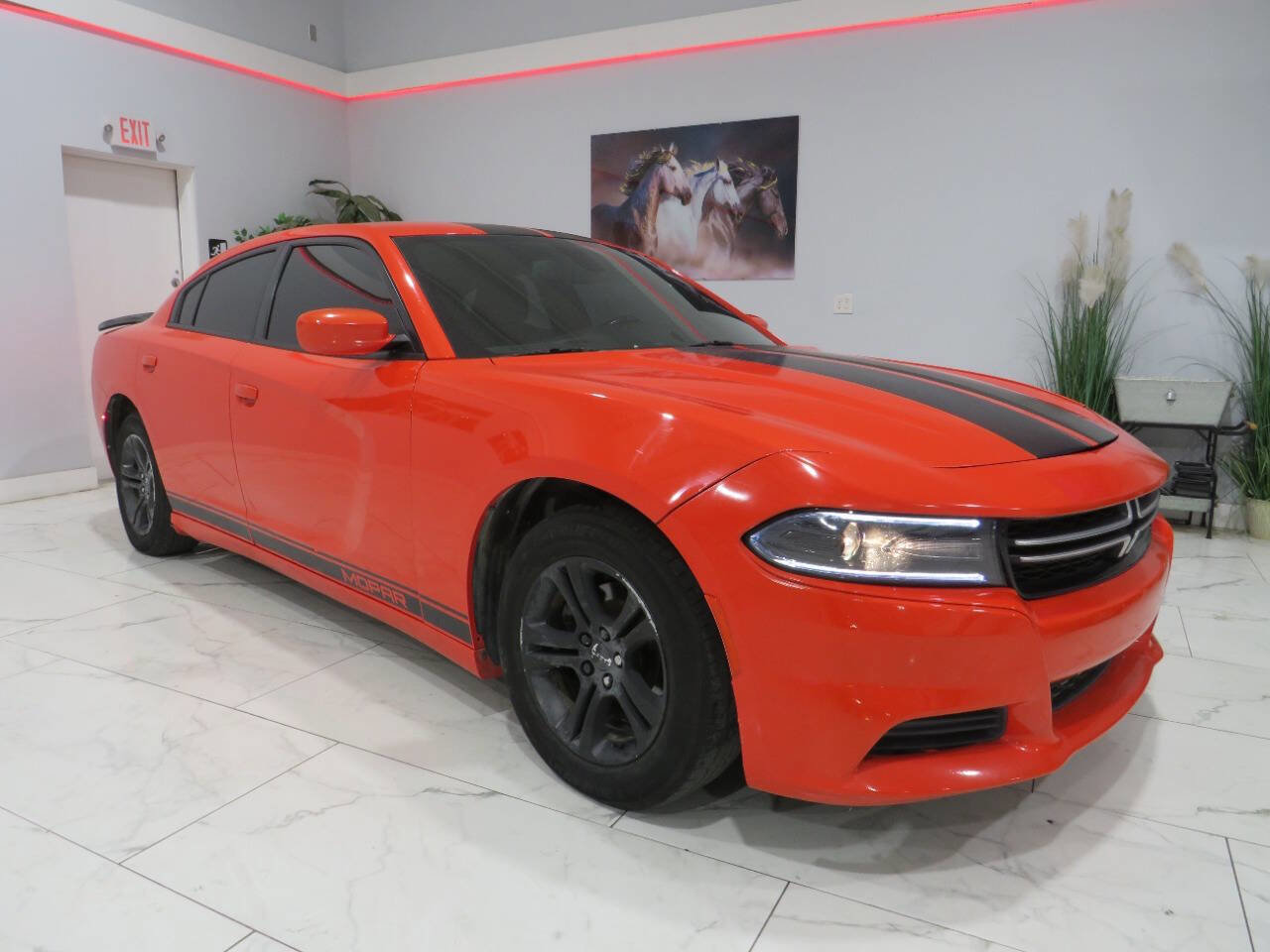 Used 2017 Dodge Charger SE