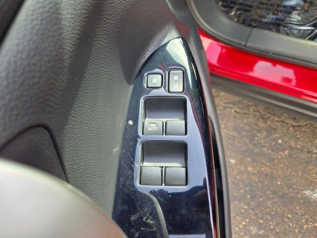 New 2025 Mitsubishi Eclipse Cross LE image 18