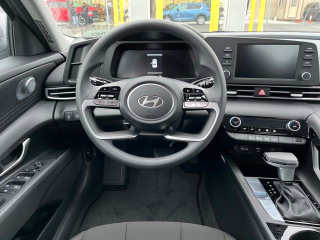 New 2026 Hyundai Elantra Blue image 17