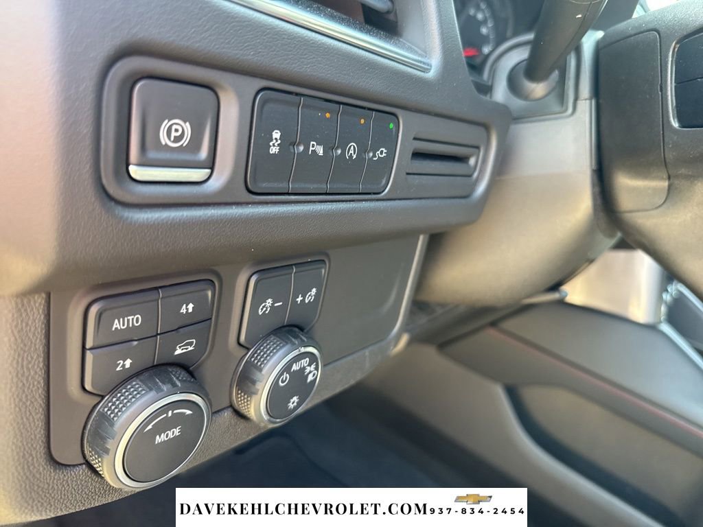 Used 2021 Chevrolet Suburban RST image 11