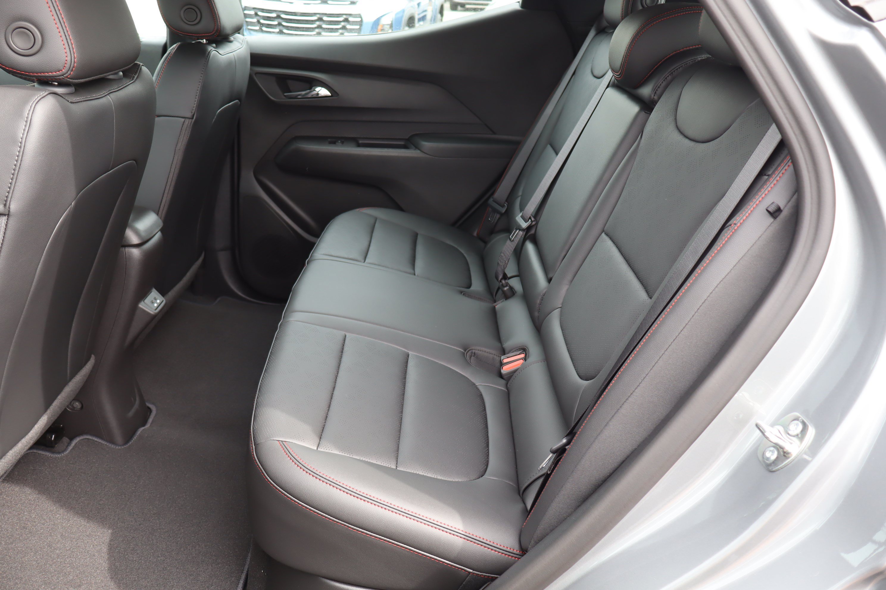 New 2027 Chevrolet Bolt RS w/ Technology Package FWD image 21