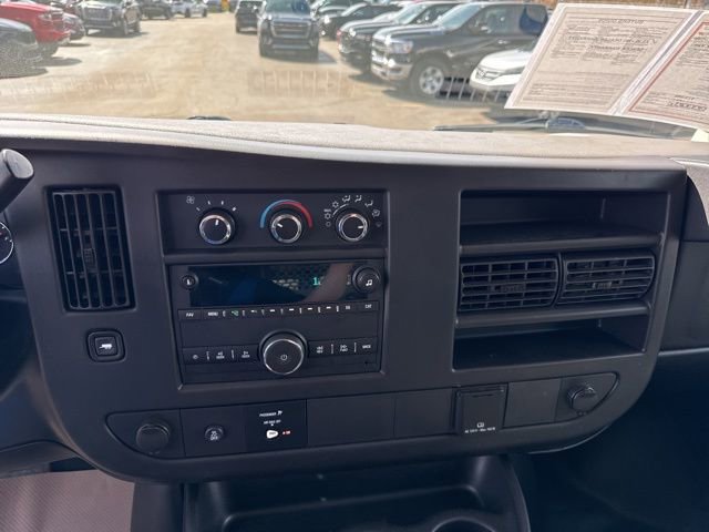 Used 2016 GMC Savana 3500 image 13