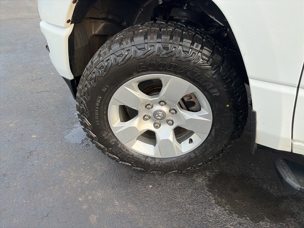 Used 2020 RAM 1500 Big Horn image 9