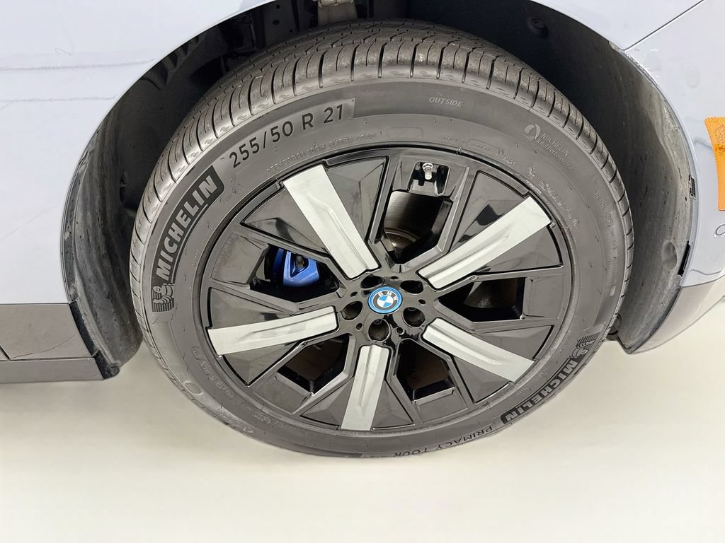 Certified 2024 BMW iX xDrive50 w/ Sport Package AWD/4WD image 30
