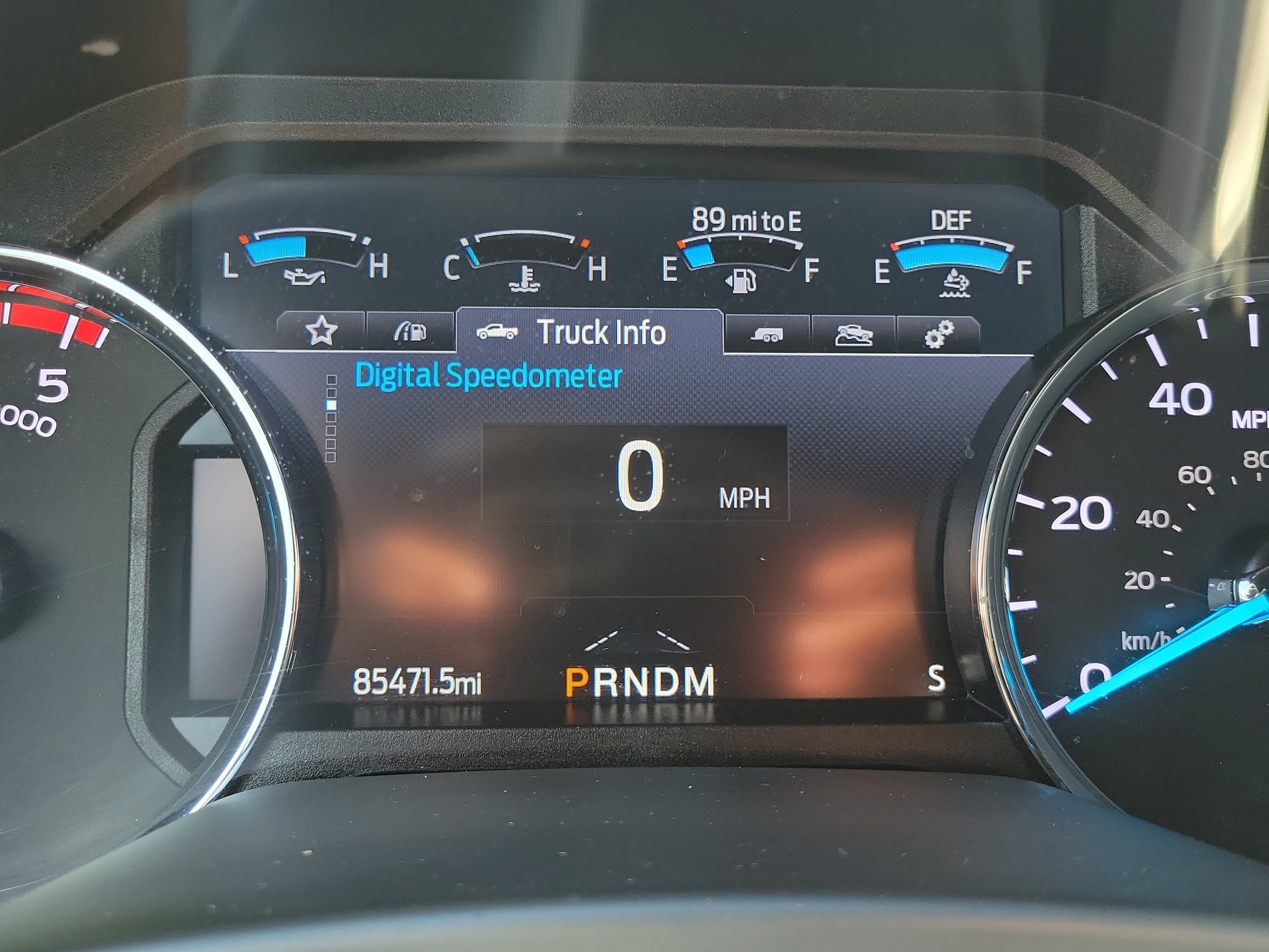 Used 2022 Ford F350 Lariat w/ Black Appearance Package AWD/4WD image 21