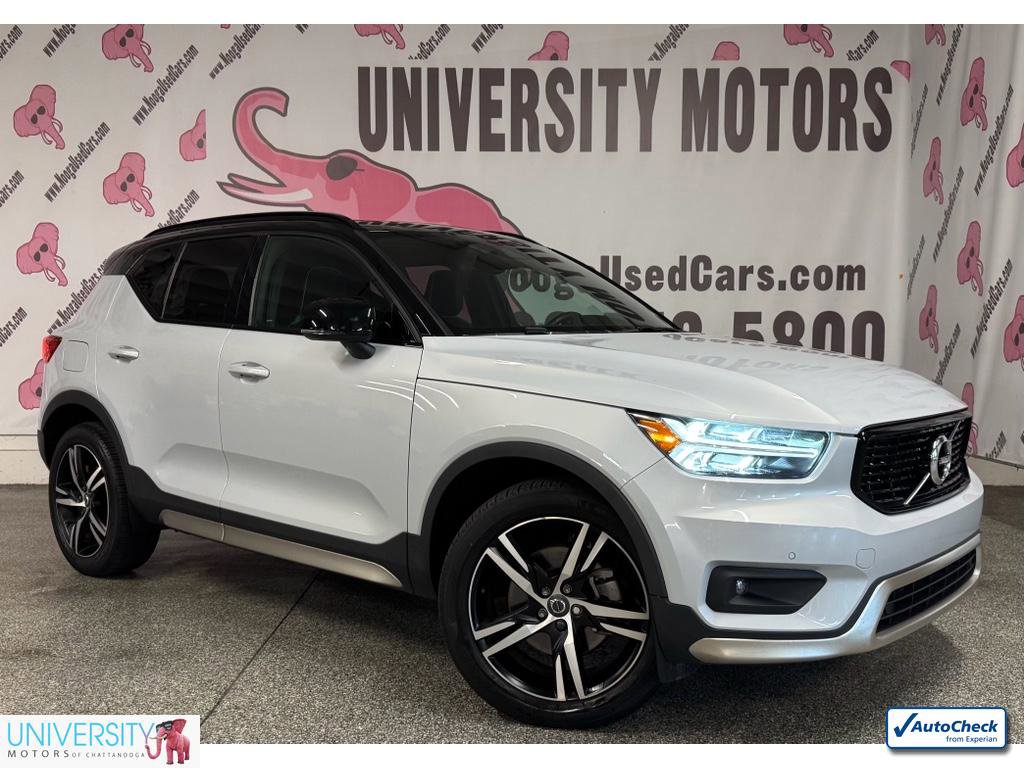 Used 2021 Volvo XC40 T5 R-Design
