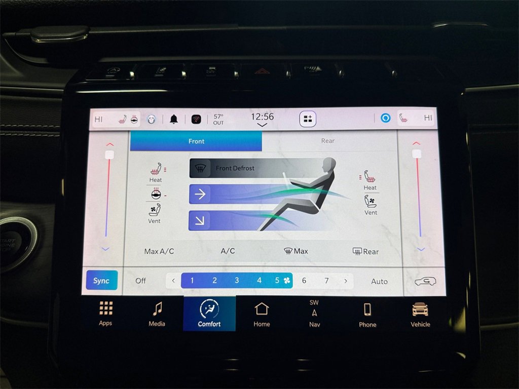 Used 2022 Jeep Grand Cherokee L Limited w/ Luxury Tech Group II image 30