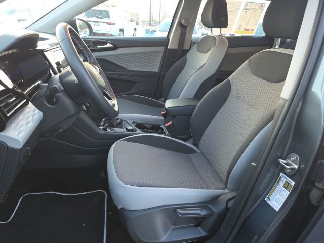 Used 2023 Volkswagen Taos S image 9