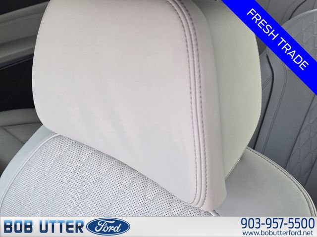 Used 2022 BMW X7 M50i image 14