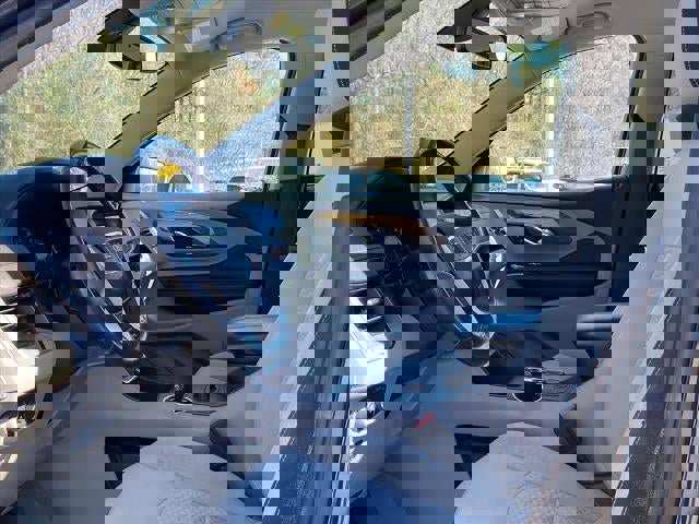 Used 2018 GMC Terrain SLE image 13