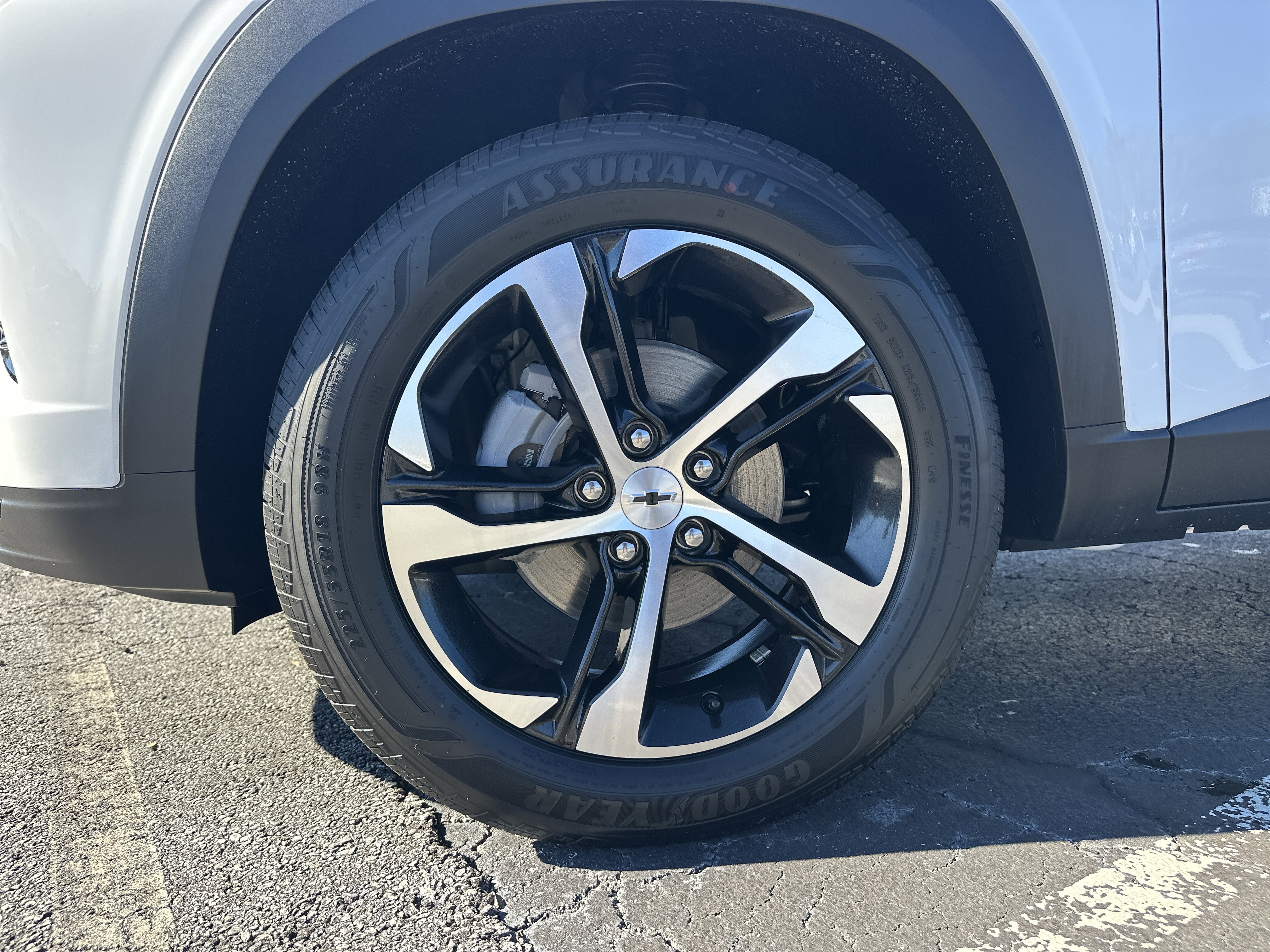 New 2026 Chevrolet Trax RS w/ Driver Confidence Package FWD image 13