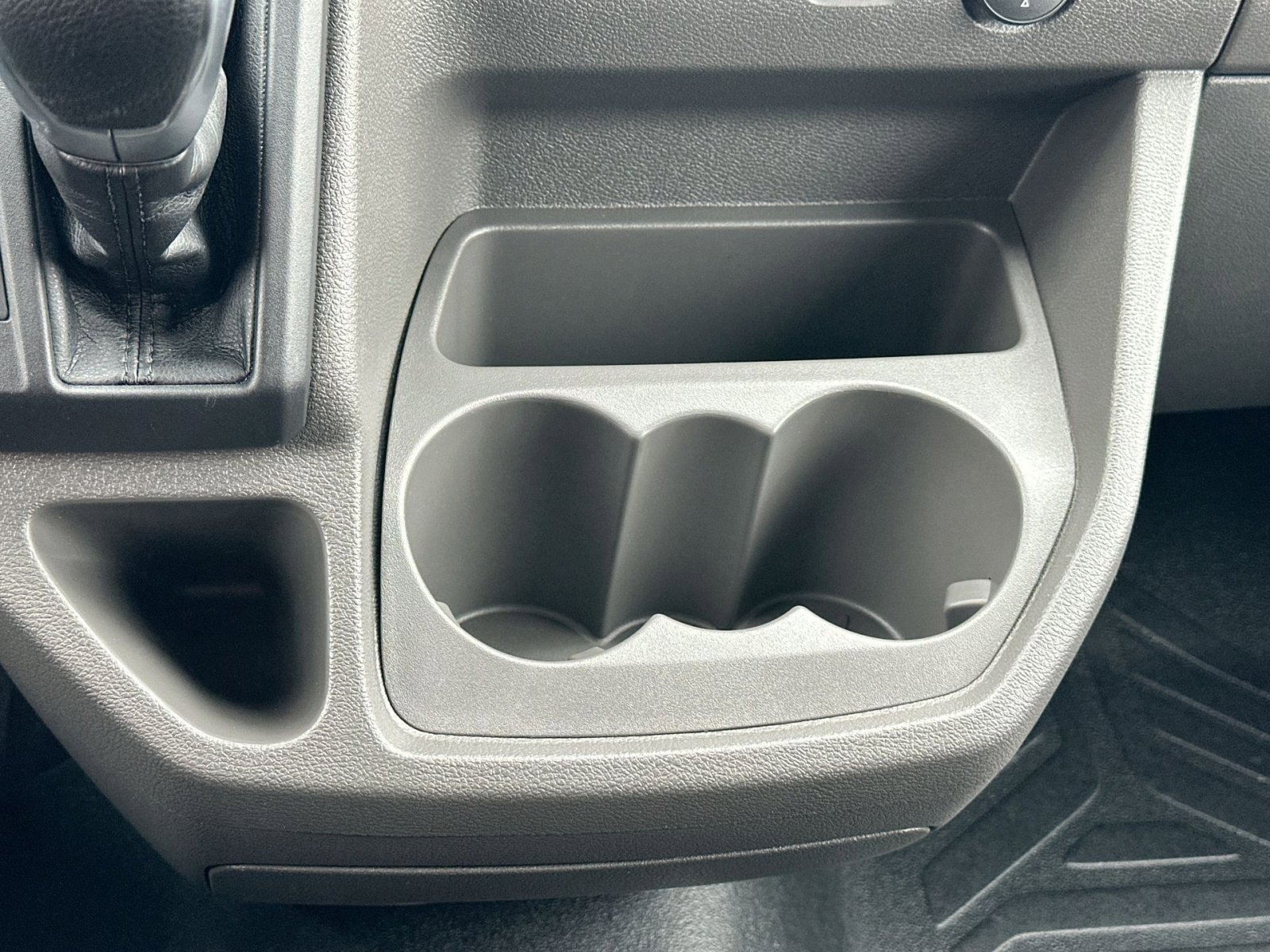 New 2026 Ford Transit 250 148 Medium Roof w/ Load Area Protection Package image 29