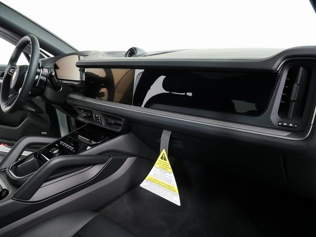 New 2026 Porsche Cayenne Coupe image 26