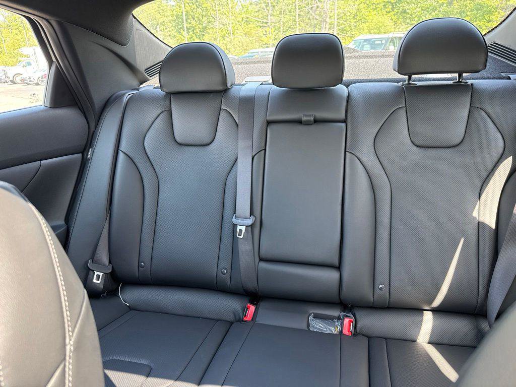New 2026 Hyundai Elantra SEL Sport FWD image 20
