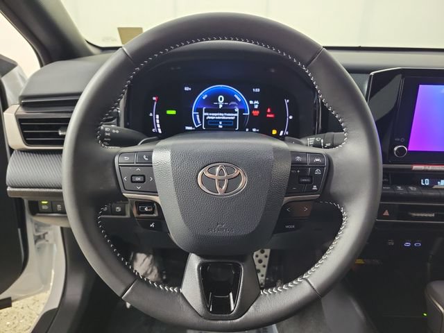 Used 2026 Toyota Camry SE FWD image 26