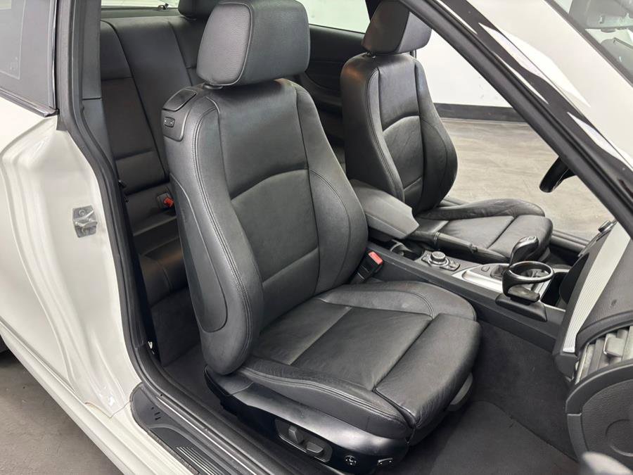 Used 2012 BMW 135i w/ M Sport Package w/ Premium Pkg image 34