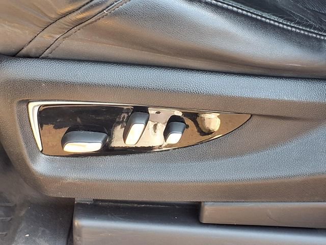 Used 2019 Cadillac Escalade ESV Luxury AWD/4WD image 4