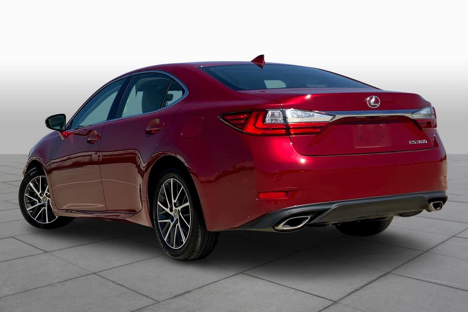 Used 2018 Lexus ES 350 w/ Luxury Package w/Wood Trim FWD image 12