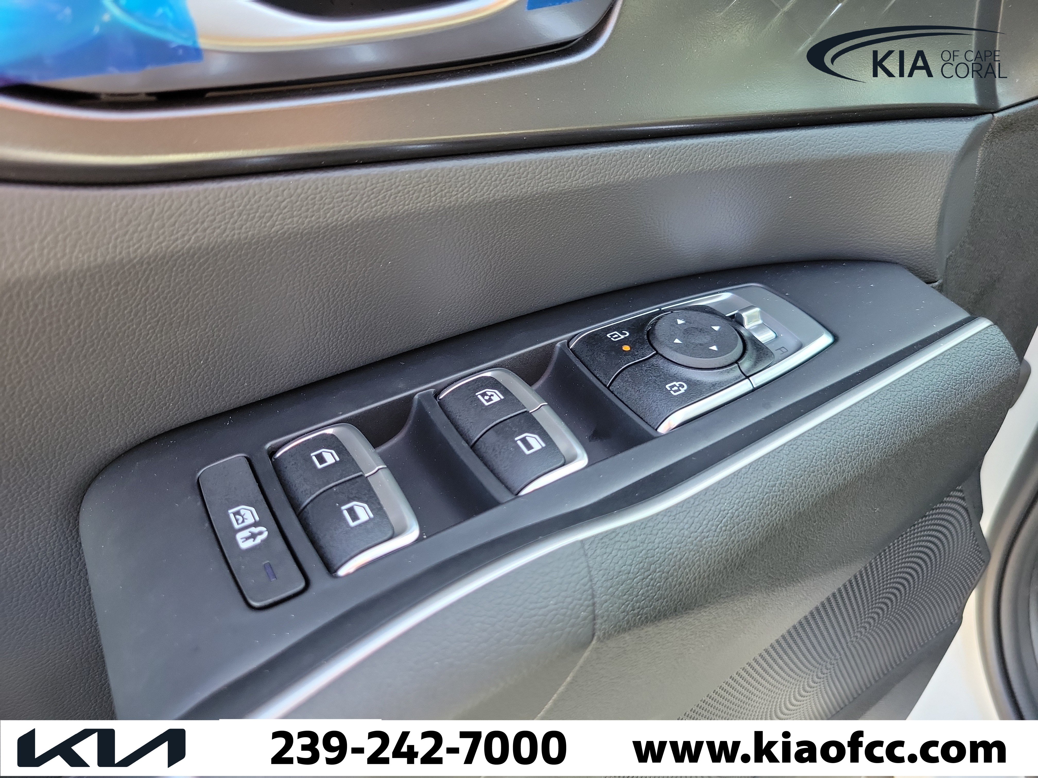 New 2026 Kia Sorento S w/ S Panoramic Sunroof Package FWD image 21