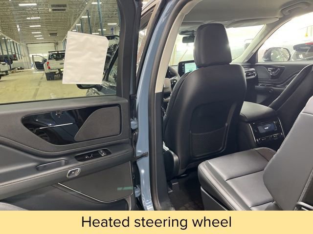 New 2026 Lincoln Aviator AWD image 34