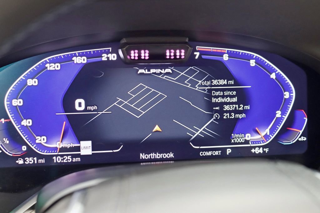 Used 2022 BMW ALPINA B7 xDrive w/ Luxury Rear Seating Package image 16