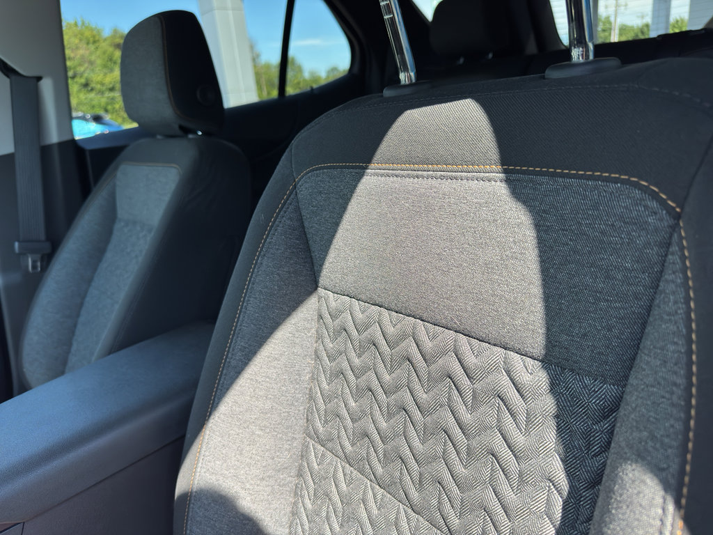 Used 2022 Chevrolet Equinox LT image 11