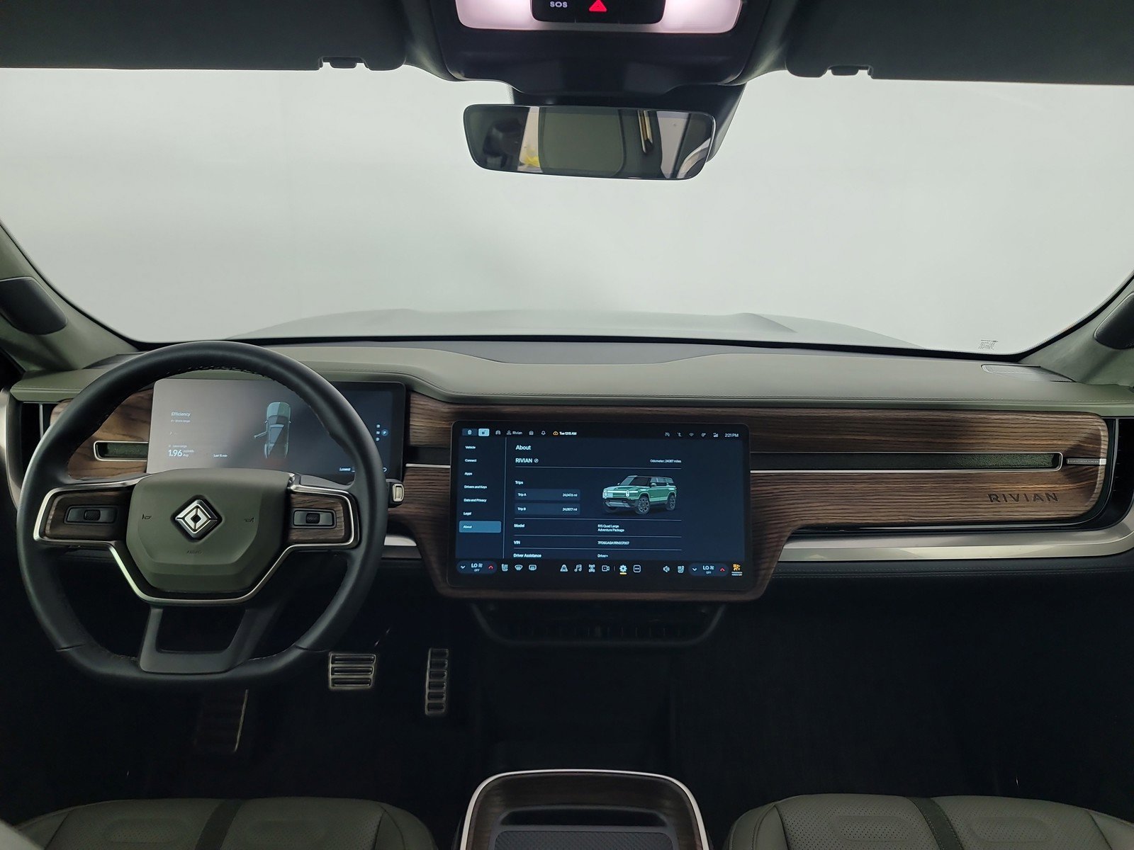 Used 2024 Rivian R1S Adventure image 27