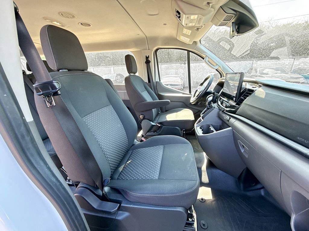 Used 2023 Ford Transit 350 XLT image 28